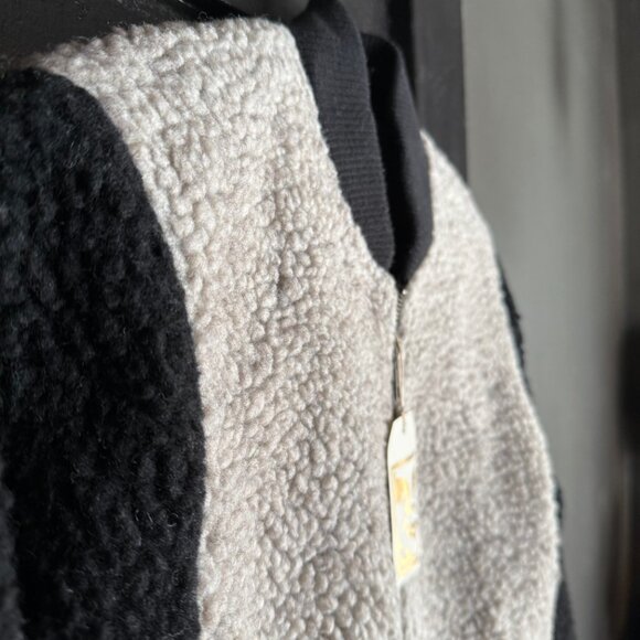 Obey Arctic Sherpa Bomber Jacket NWT Black Grey Small - Picture 5 of 11